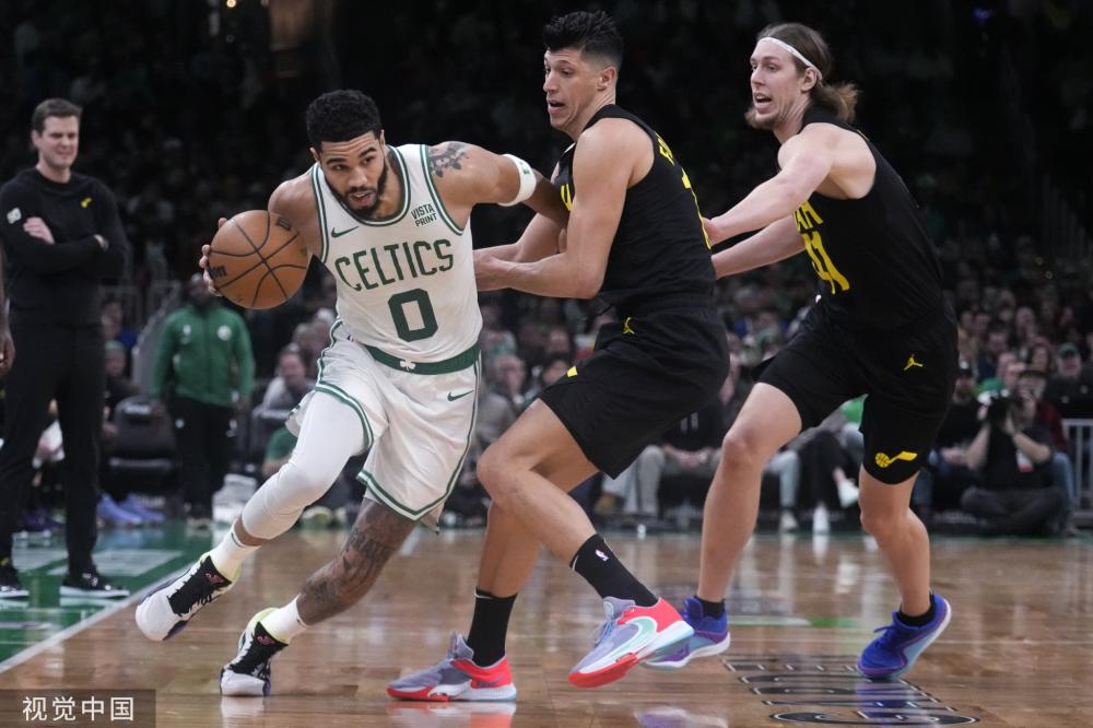 际赛场上崭 际赛场上崭